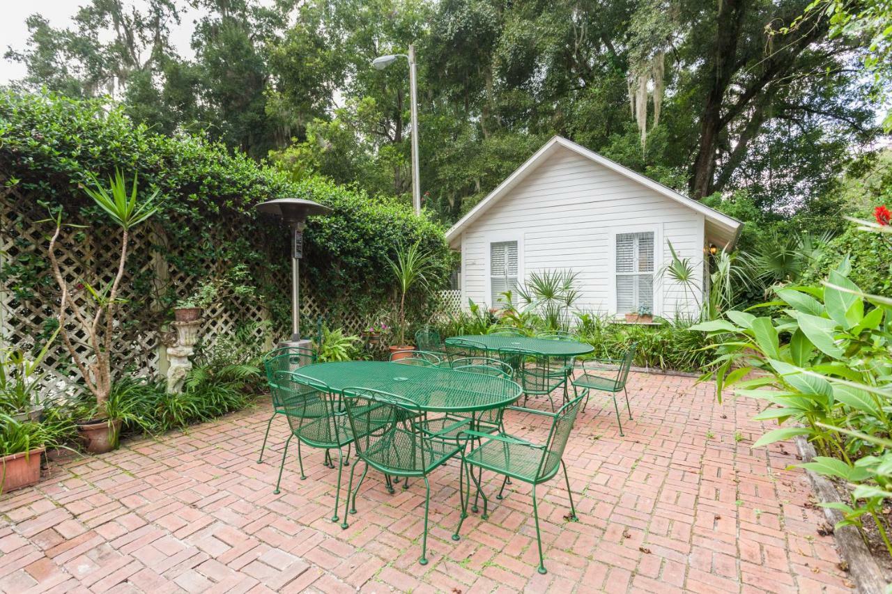 Bed & Breakfast Herlong Mansion