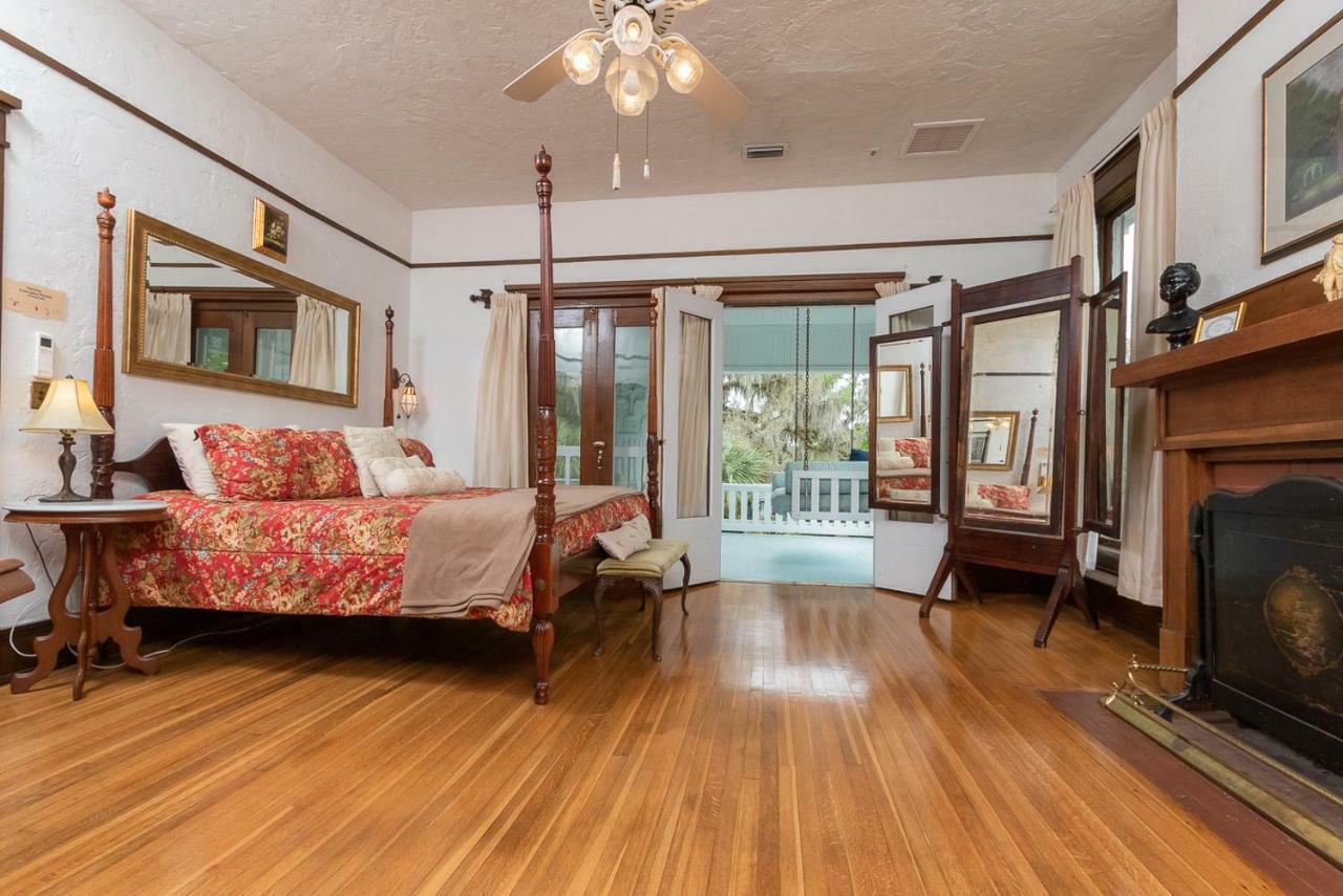 Herlong Mansion Couette-café 4*
