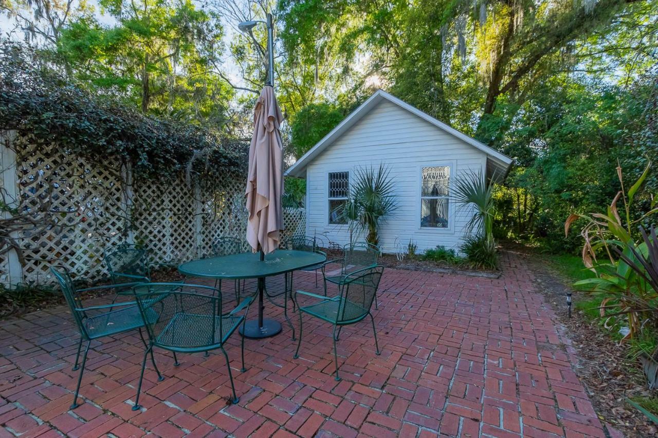 Herlong Mansion Bed & Breakfast 4*