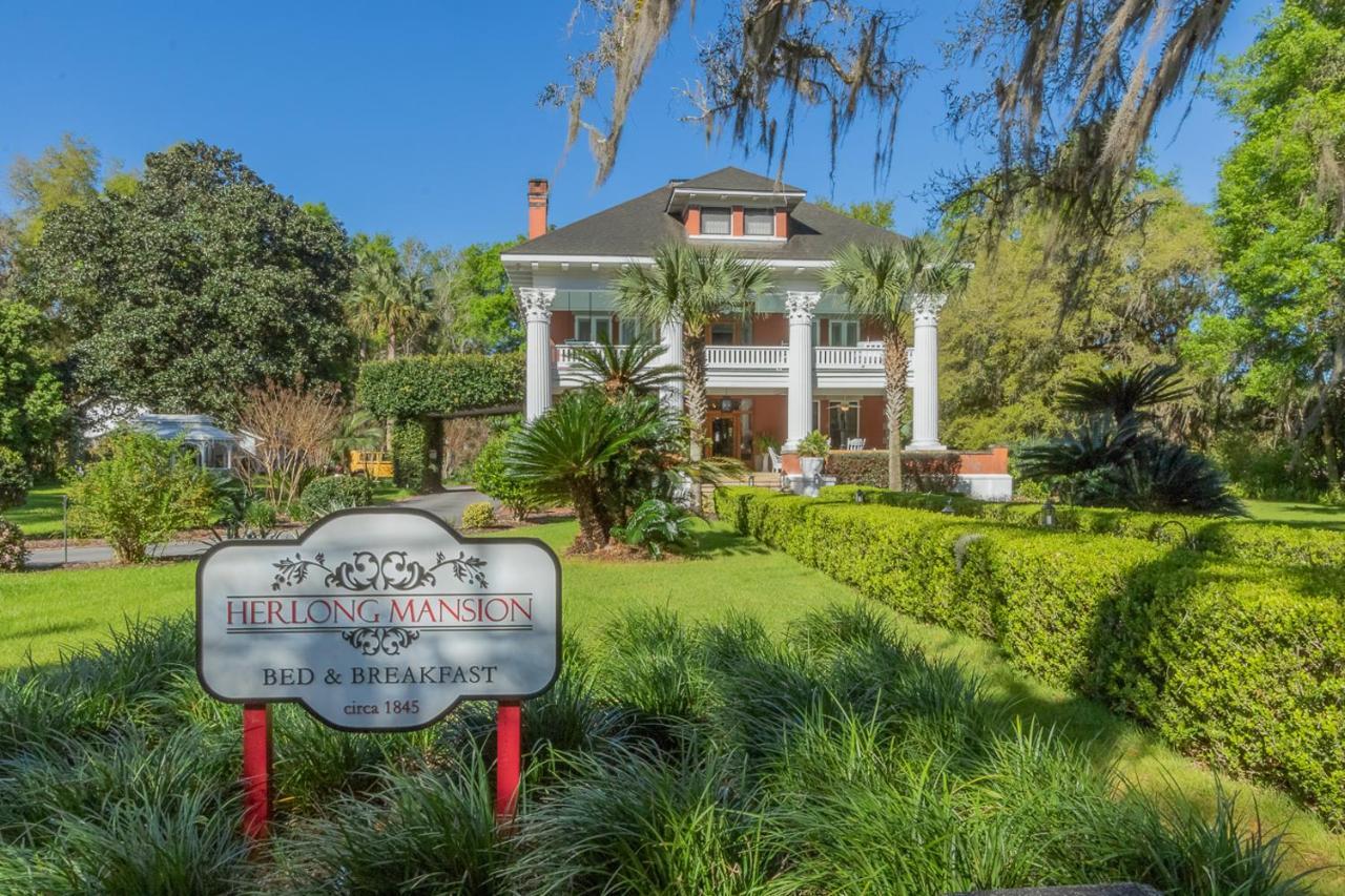 Herlong Mansion Couette-café