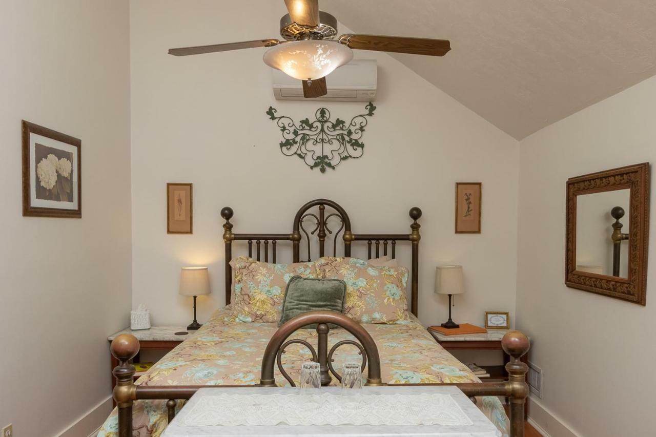 Bed & Breakfast Herlong Mansion 4*